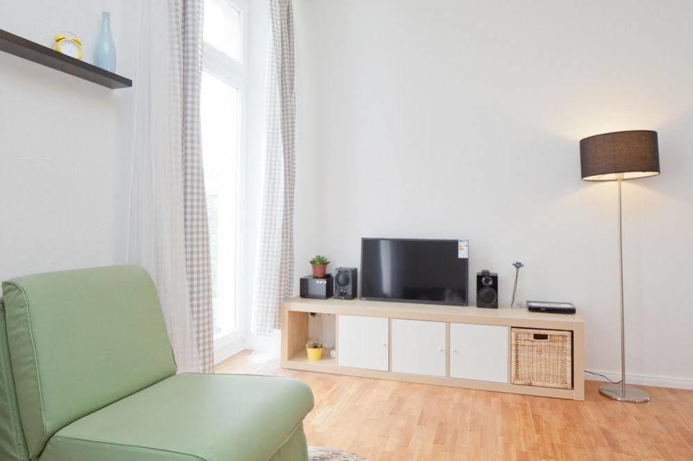 Uthman Berlin-neukoelln Berlino