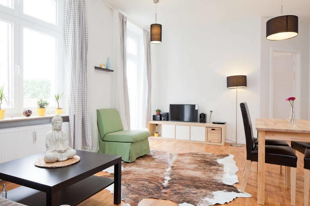 Uthman Berlin-neukoelln * Berlino